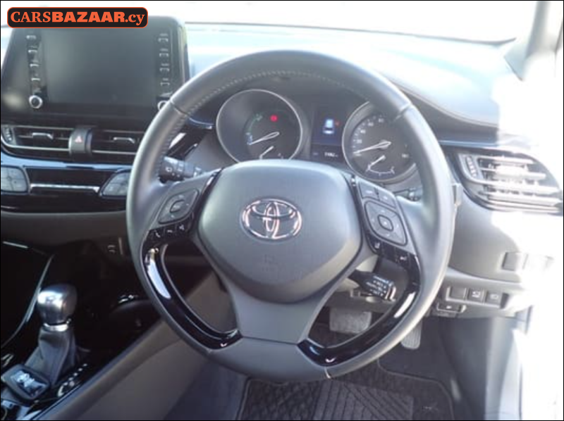 Toyota C-HR - photo 2
