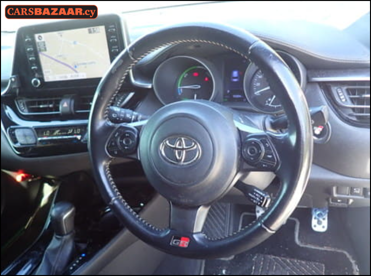 Toyota C-HR GR Sport - photo 2