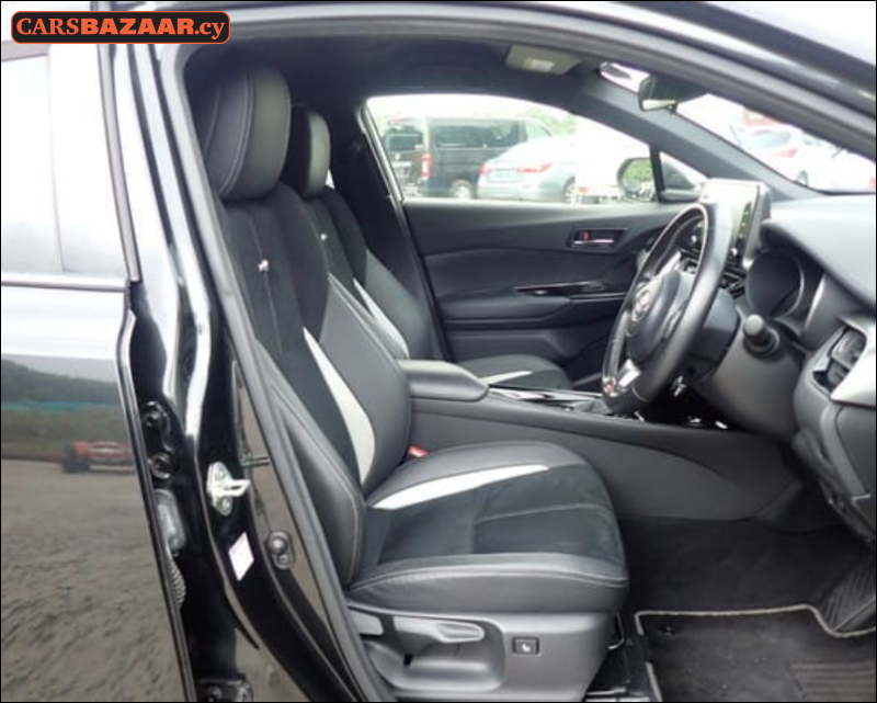 Toyota C-HR GR Sport - photo 5