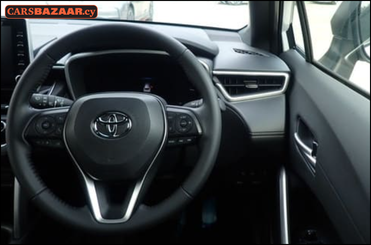 Toyota Corolla Cross - photo 2