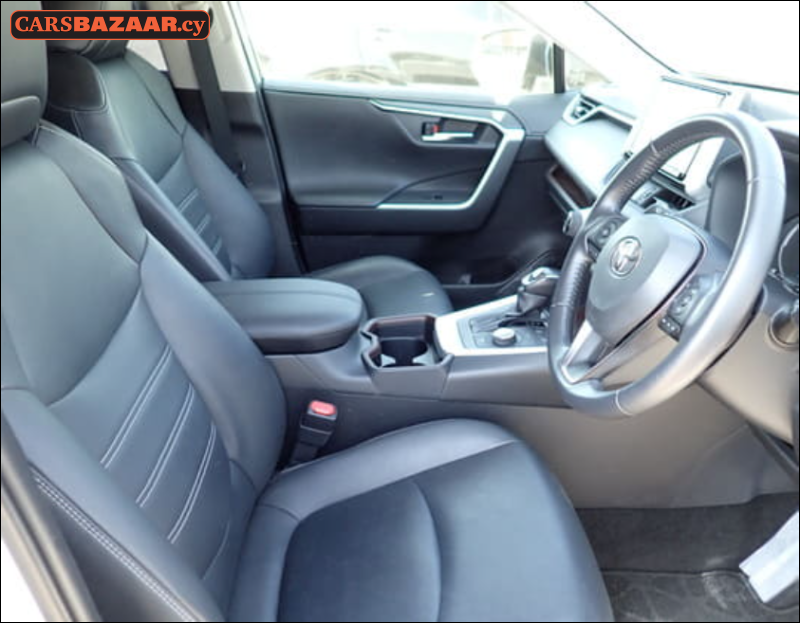 Toyota RAV4 - photo 4