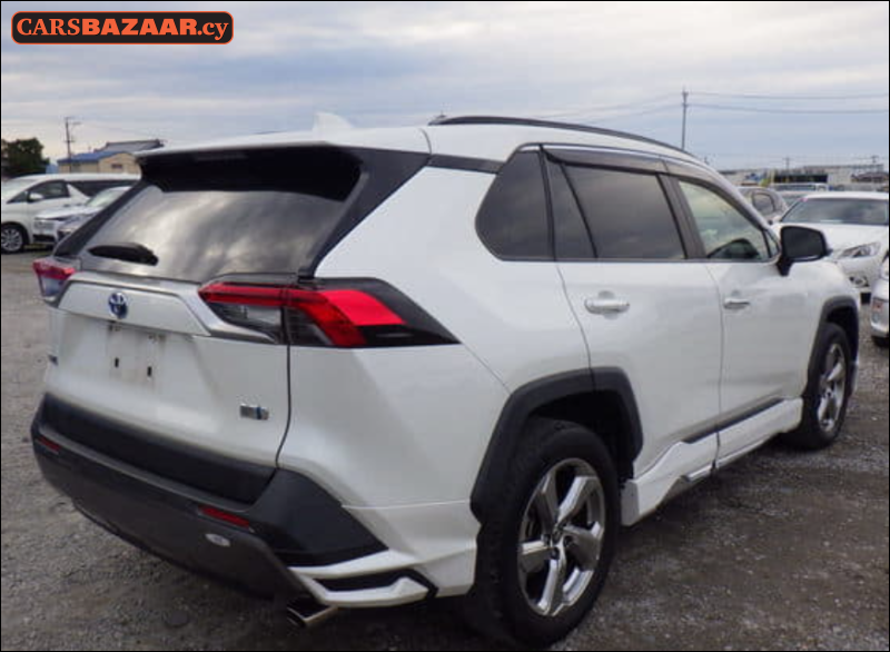 Toyota RAV4 - photo 4