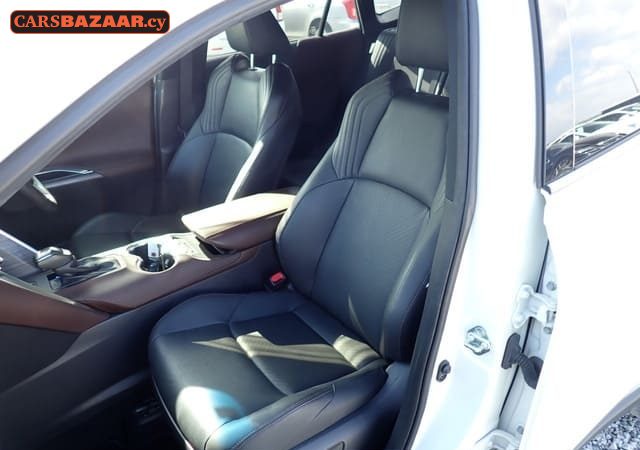 Toyota Harrier - photo 2