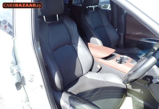 Toyota Harrier - photo 3