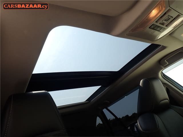 Toyota RAV4 - photo 5