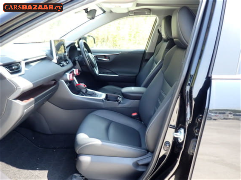 Toyota RAV4 - photo 9