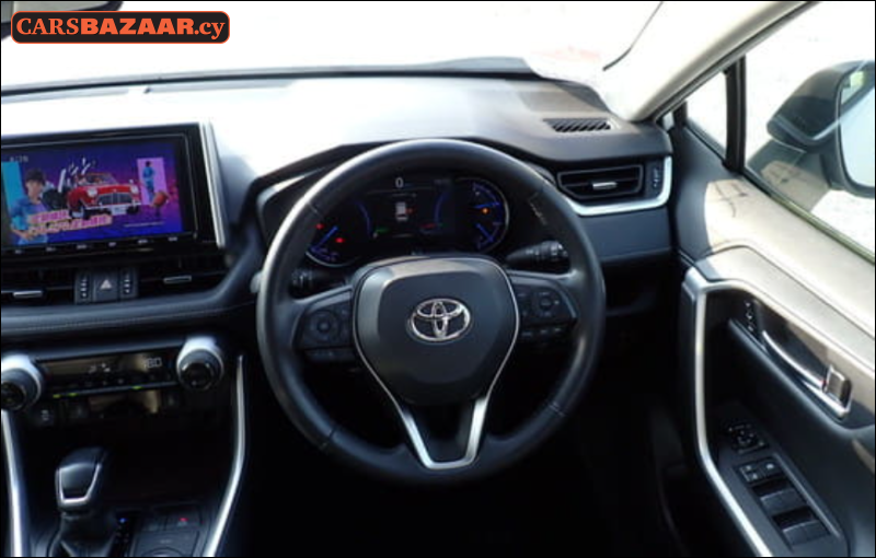 Toyota RAV4 - photo 2