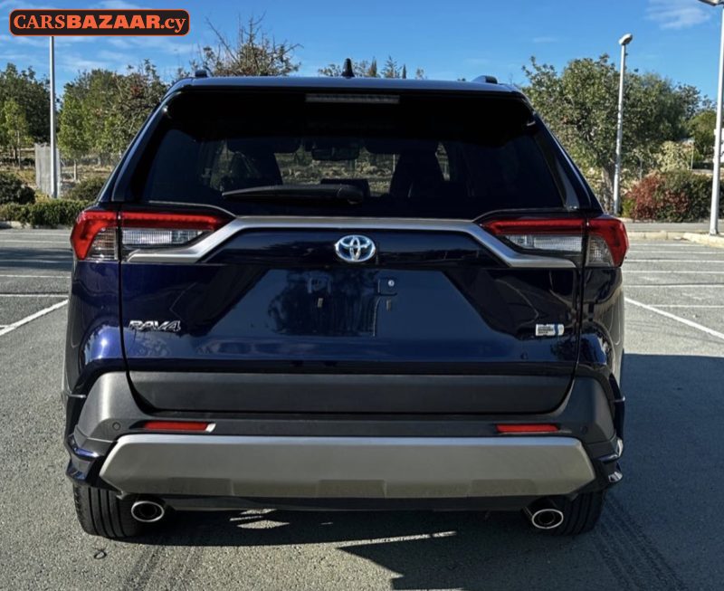 Toyota RAV4 - photo 8