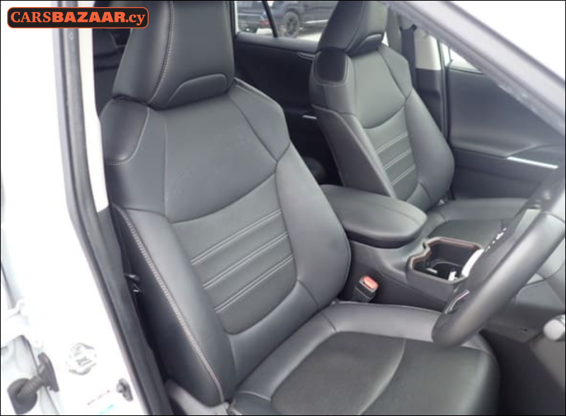 Toyota RAV4 - photo 4