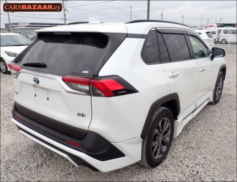 Toyota RAV4 - photo 6
