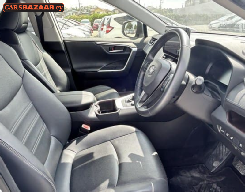 Toyota RAV4 - photo 5
