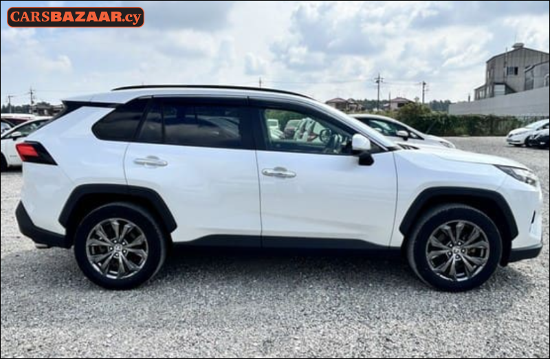 Toyota RAV4 - photo 6