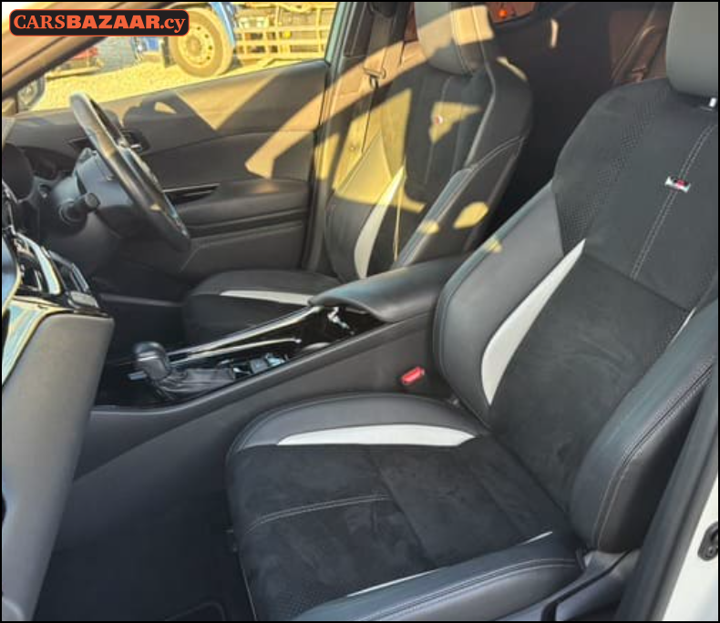 Toyota C-HR GR Sport - photo 7
