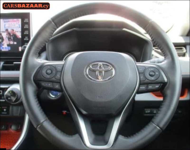 Toyota RAV4 Adventure  - photo 2