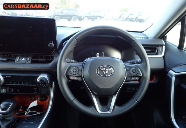 Toyota RAV4 Adventure  - photo 2