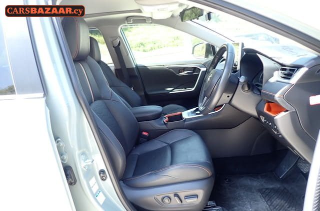 Toyota RAV4 Adventure  - photo 8