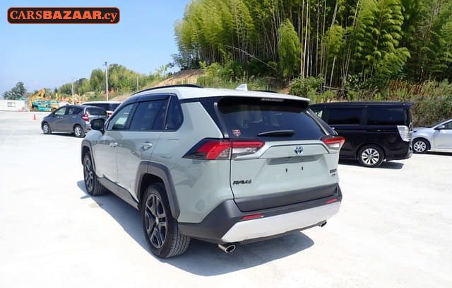 Toyota RAV4 Adventure  - photo 2