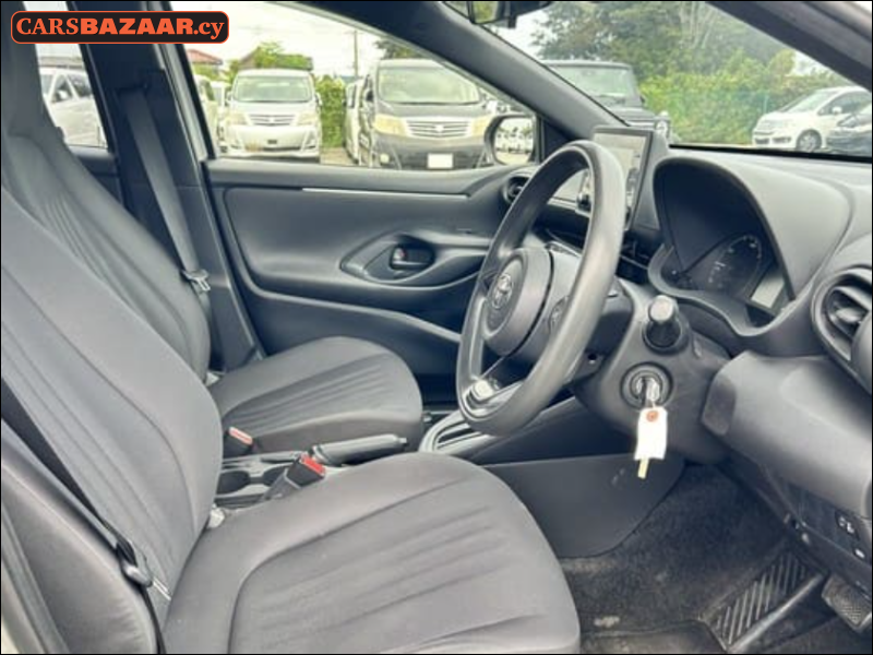 Toyota Yaris  - photo 3