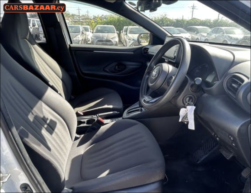 Toyota Yaris  - photo 3