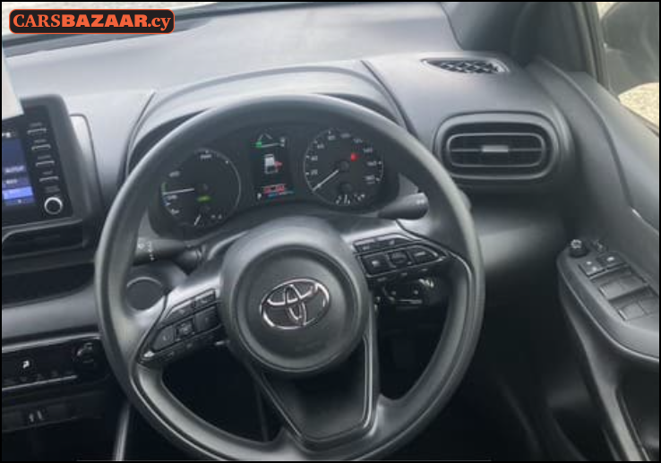 Toyota Yaris  - photo 3
