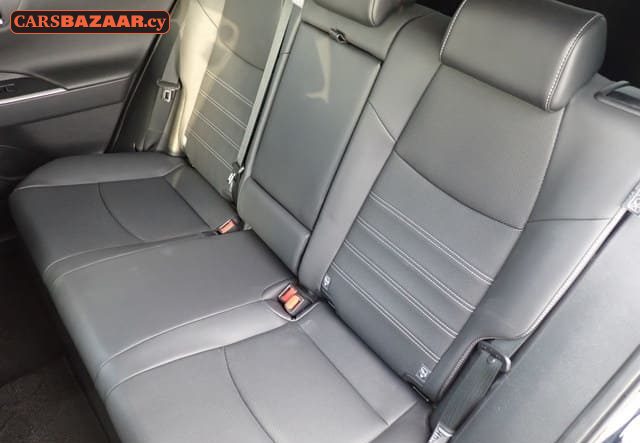 Toyota RAV4 - photo 5