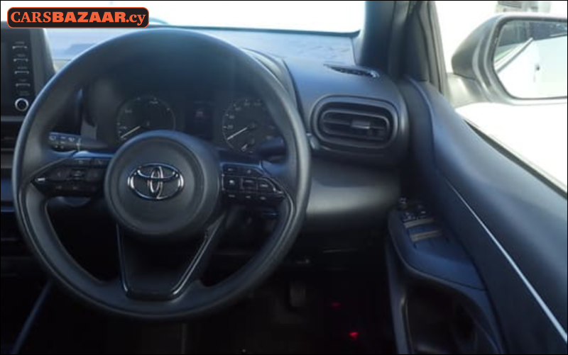 Toyota Yaris  - photo 4