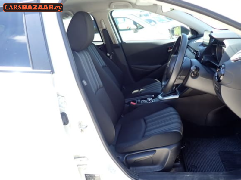 Mazda 2 - photo 4