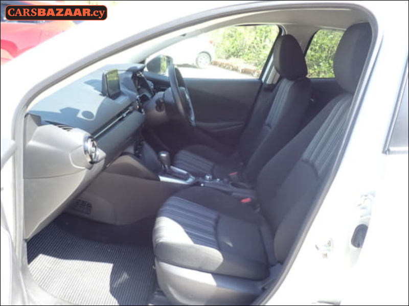Mazda 2 - photo 5