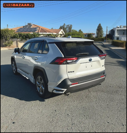 Toyota RAV4 - photo 5