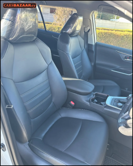 Toyota RAV4 - photo 9