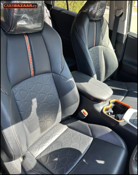 Toyota RAV4 Adventure  - photo 8