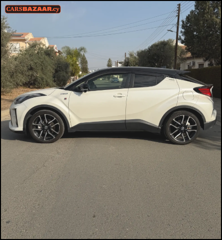 Toyota C-HR GR Sport - photo 3