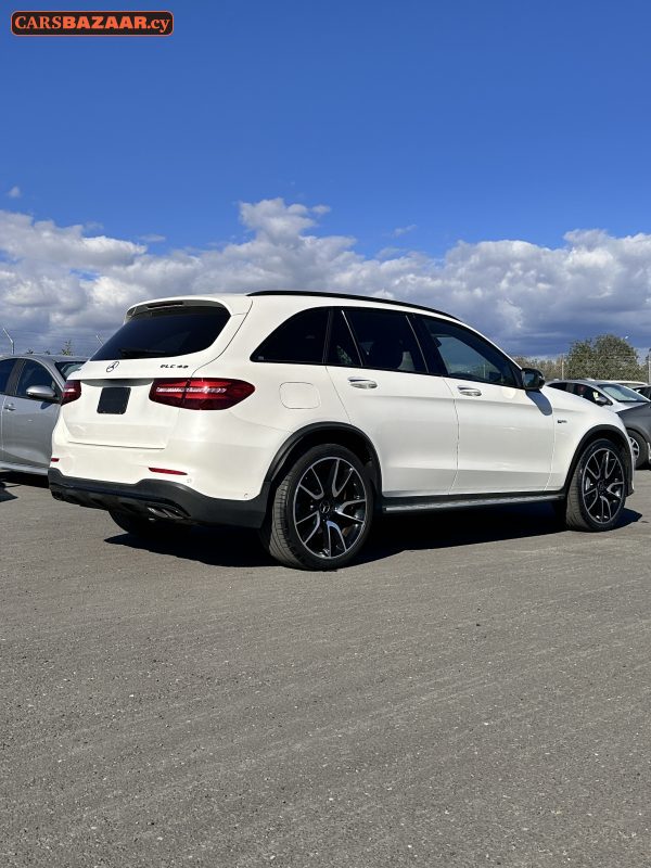 Mercedes-Benz GLC43 AMG Line - photo 11
