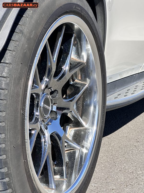 Mercedes-Benz GLC43 AMG Line - photo 3