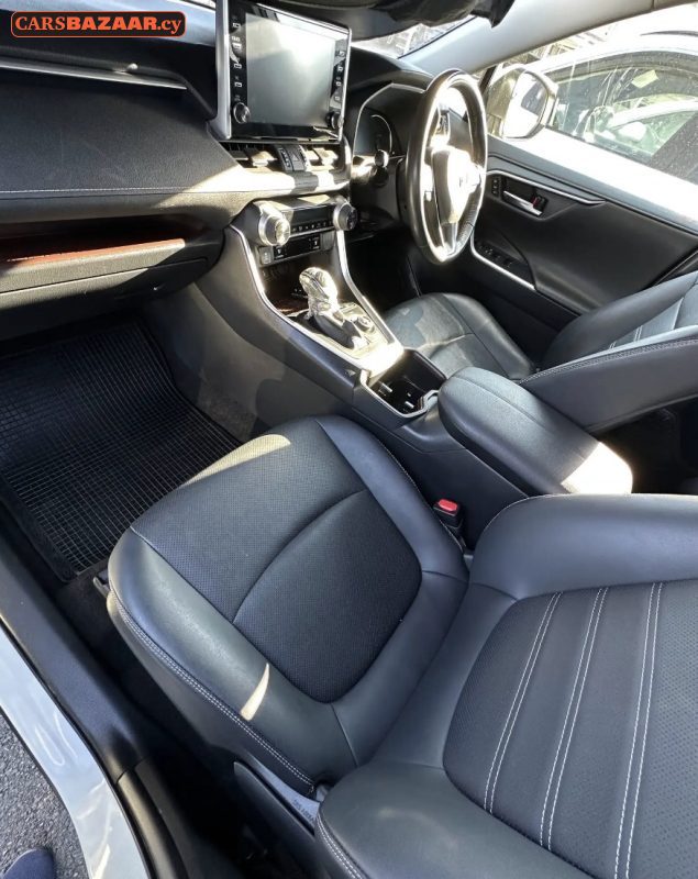 Toyota RAV4 - photo 5