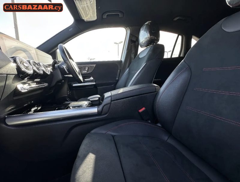 Mercedes-Benz GLA200d AMG Line  - photo 5