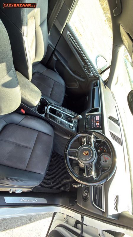 Porsche MACAN S - photo 9