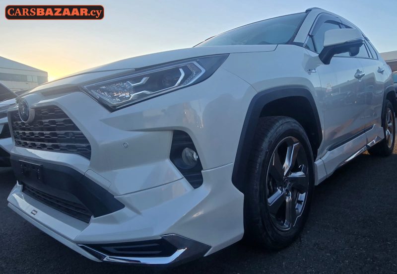 Toyota RAV4 - photo 3