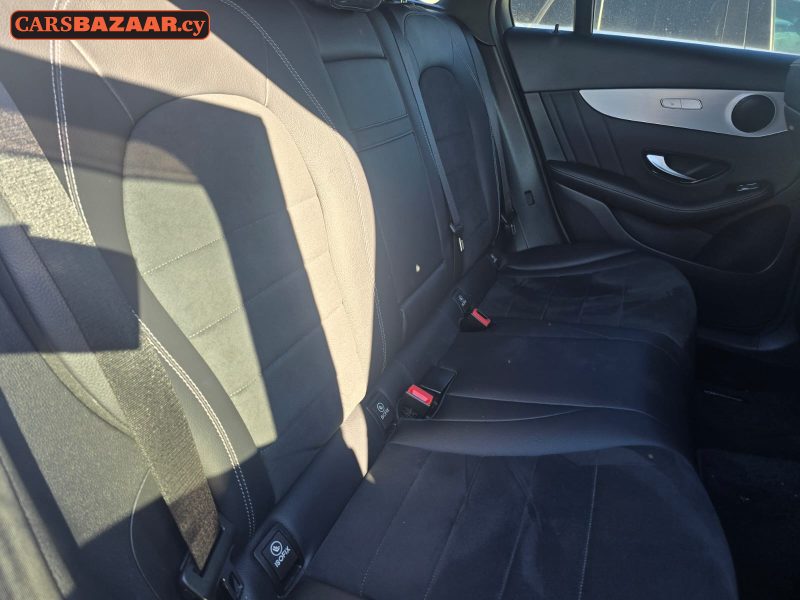 Mercedes-Benz C220d AMG Line	 - photo 3