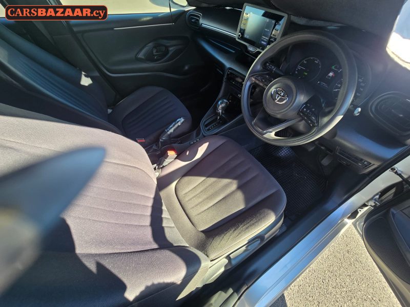 Toyota Yaris  - photo 4