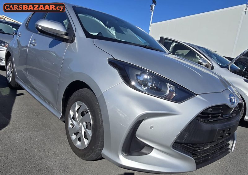 Toyota Yaris  - photo 2