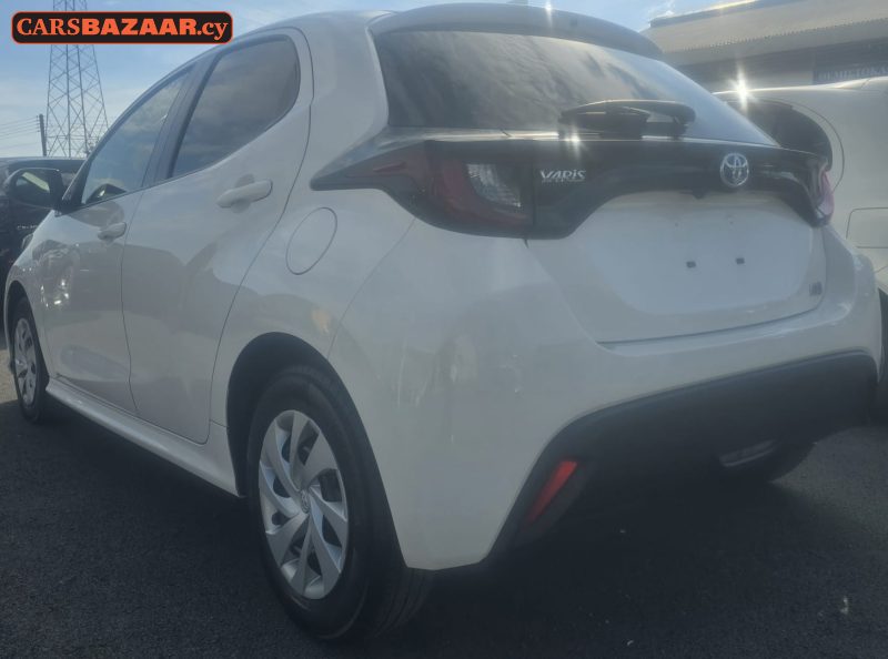 Toyota Yaris  - photo 4
