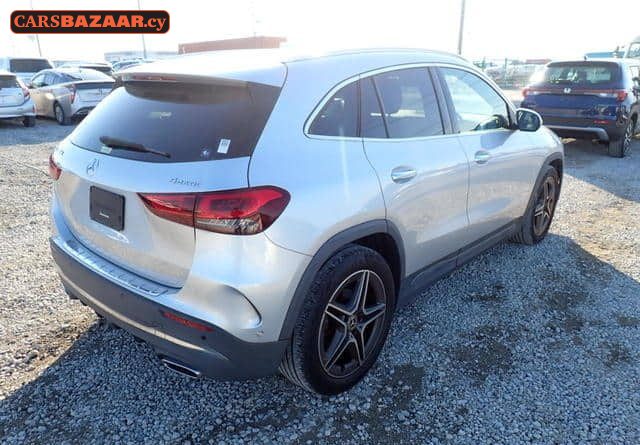 Mercedes-Benz GLA200d AMG Line  - photo 5