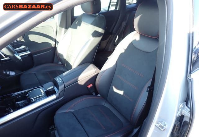 Mercedes-Benz GLA200d AMG Line  - photo 7