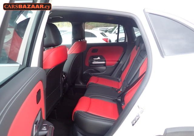 Mercedes-Benz GLA200d AMG Line  - photo 8