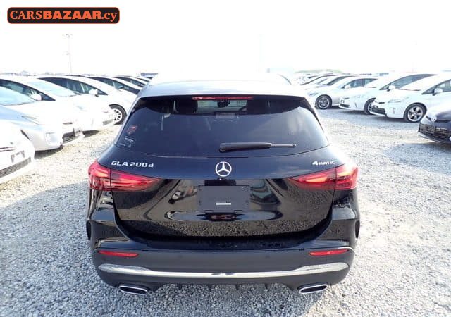 Mercedes-Benz GLA200d AMG Line  - photo 3