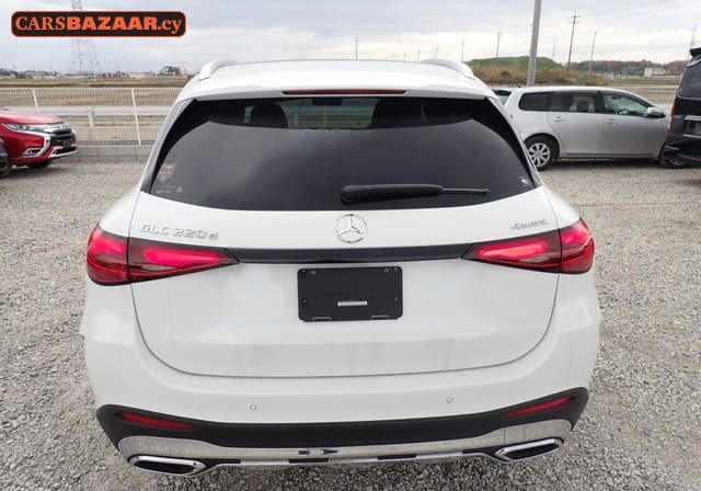 Mercedes-Benz GLC220d AMG Line - photo 9