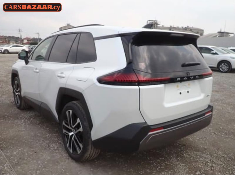 Toyota RAV4 - photo 5