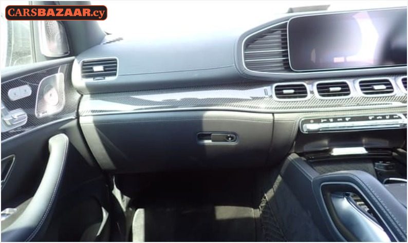 Mercedes-Benz GLE 63S AMG 4 MATIC + - photo 6