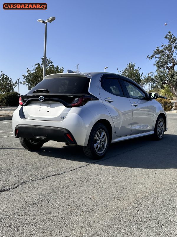 Toyota Yaris  - photo 7